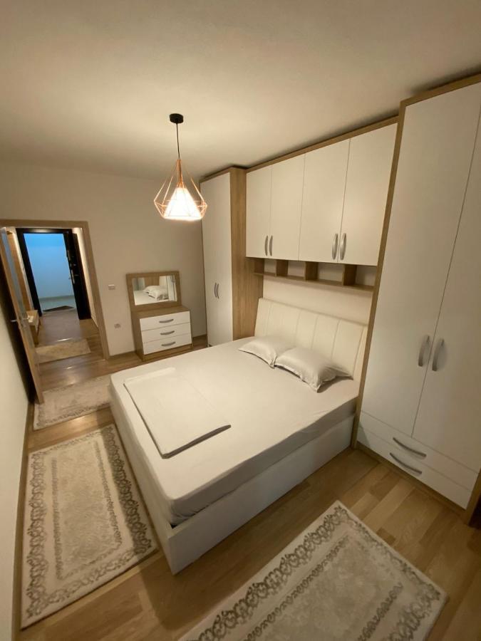 Violin 2 Bedroom Apartment Downtown プリズレン エクステリア 写真