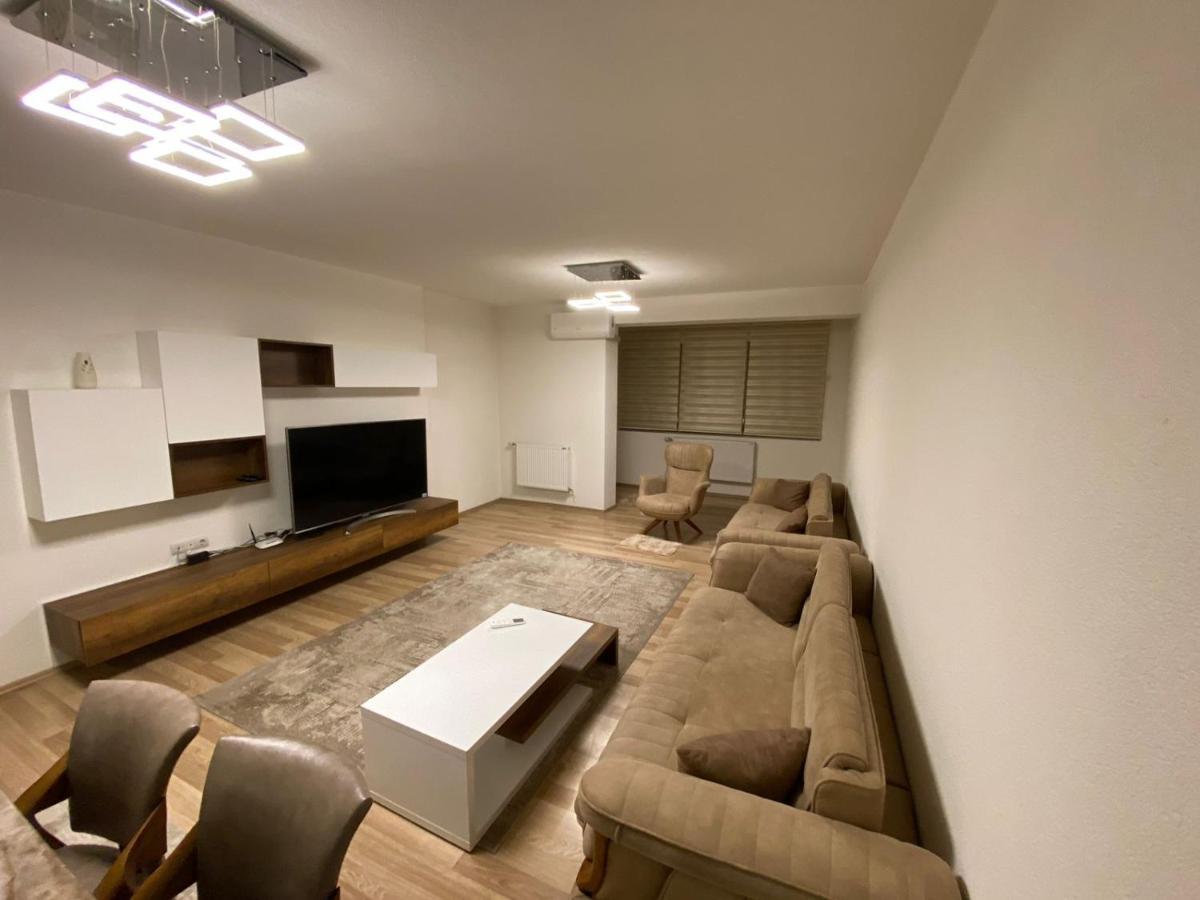 Violin 2 Bedroom Apartment Downtown プリズレン エクステリア 写真